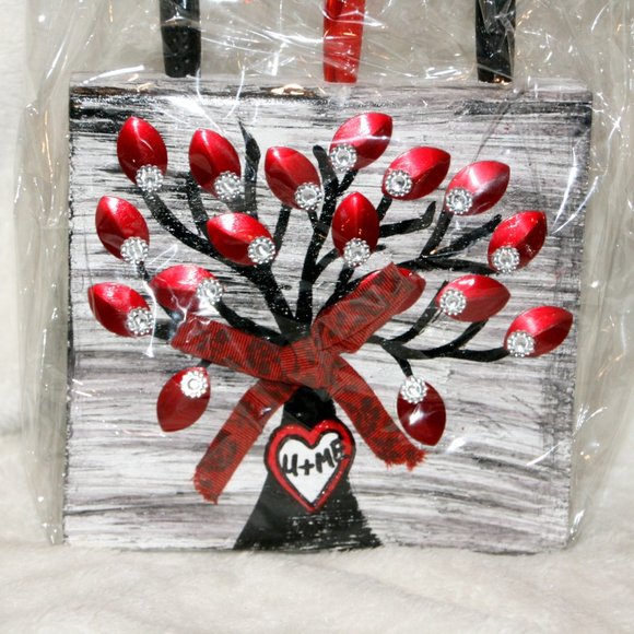 U + Me Tree Handmade Pen or Pencil Holder. - Picture 2 of 2